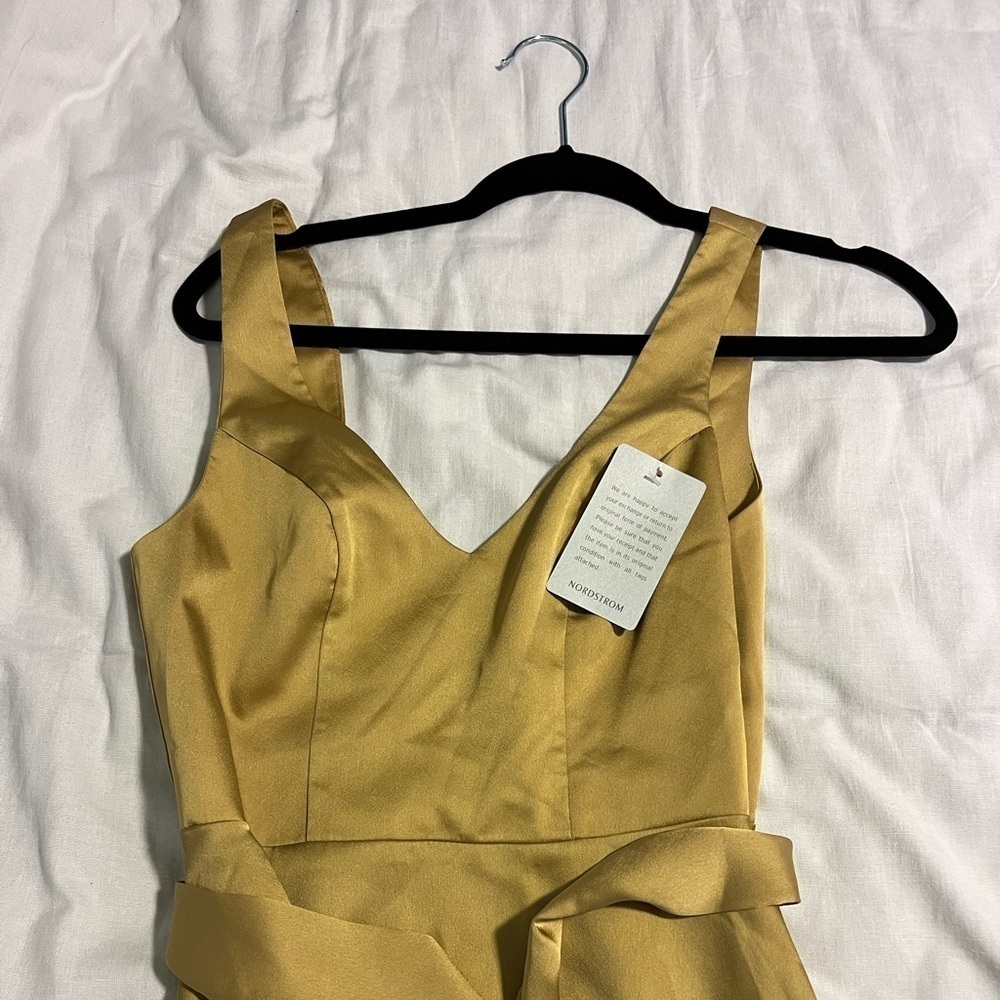 NWT Show Me Your Mumu Jenn Maxi Dress True Gold xs - Picture 6 of 6